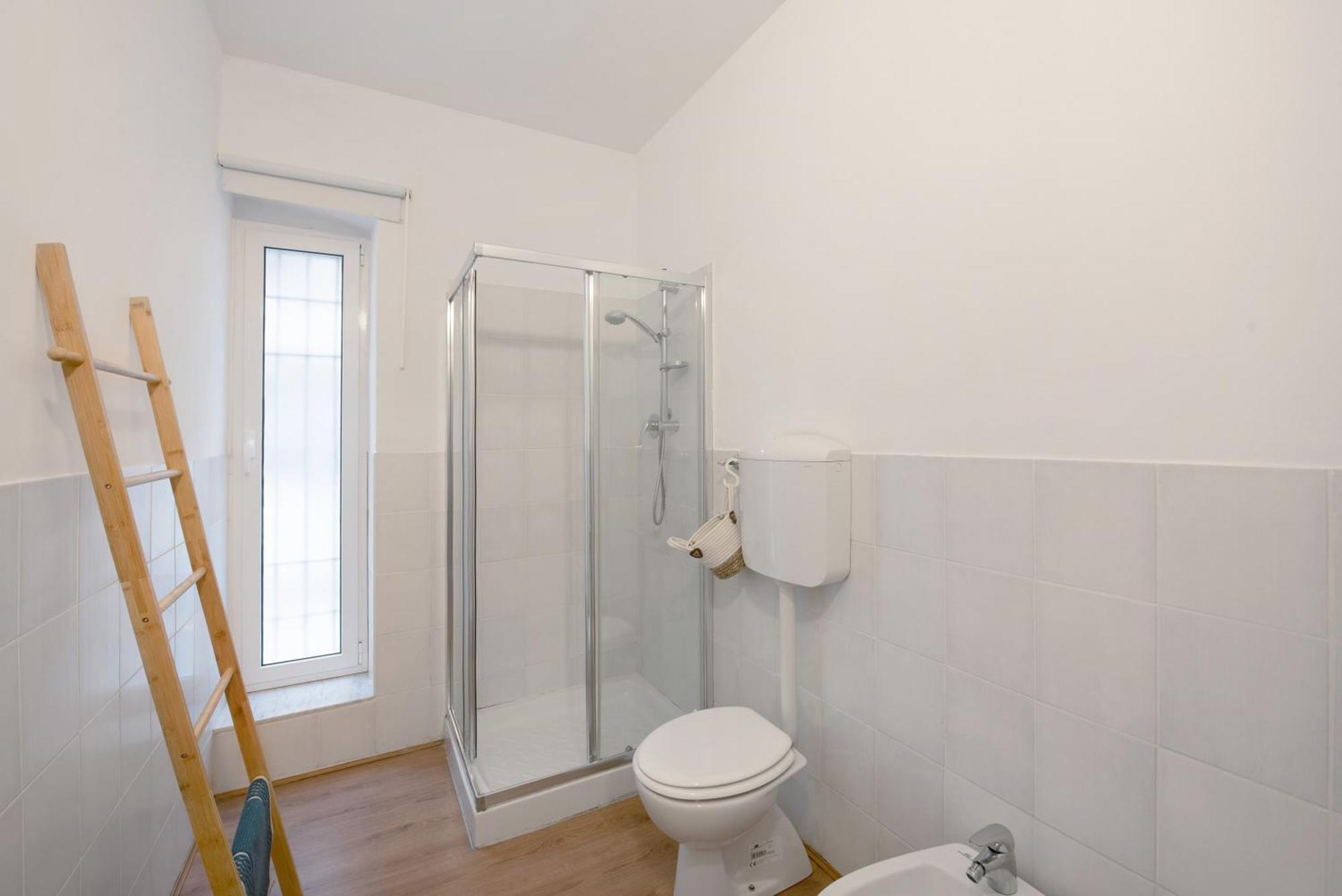 Ohana Bnb Genoa Bagian luar foto